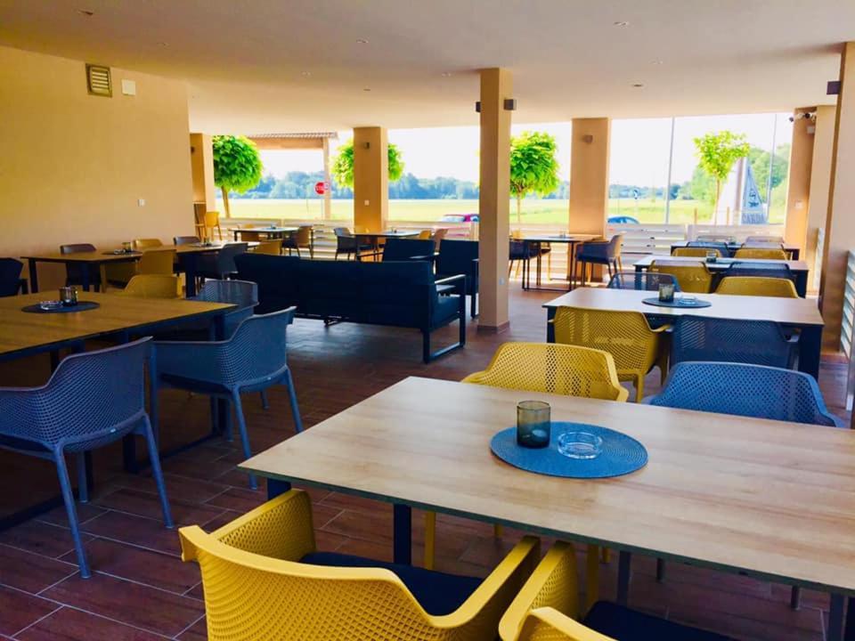 Restavracija In Prenocisca Carda Hotel Martjanci Exterior foto